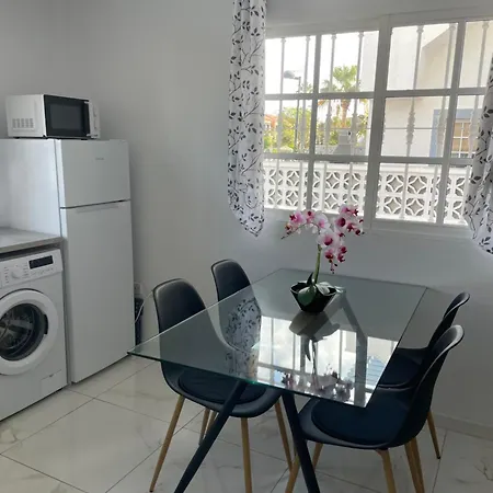 Beautiful With Pool And Wifi