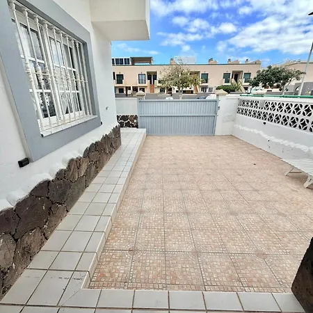 Relax In - Pool & Free Parking