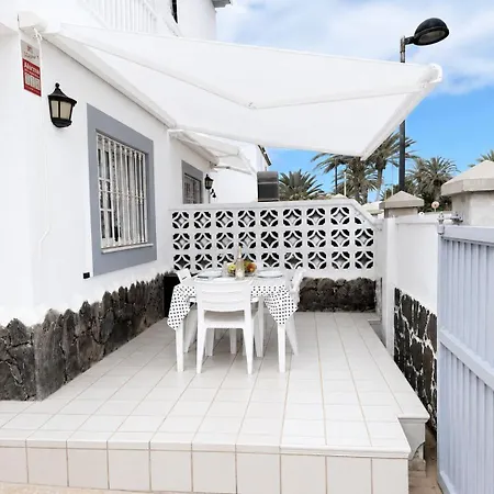 Relax In - Pool & Free Parking *