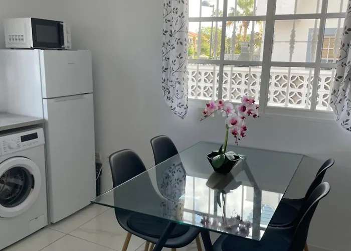 Beautiful With Pool And Wifi